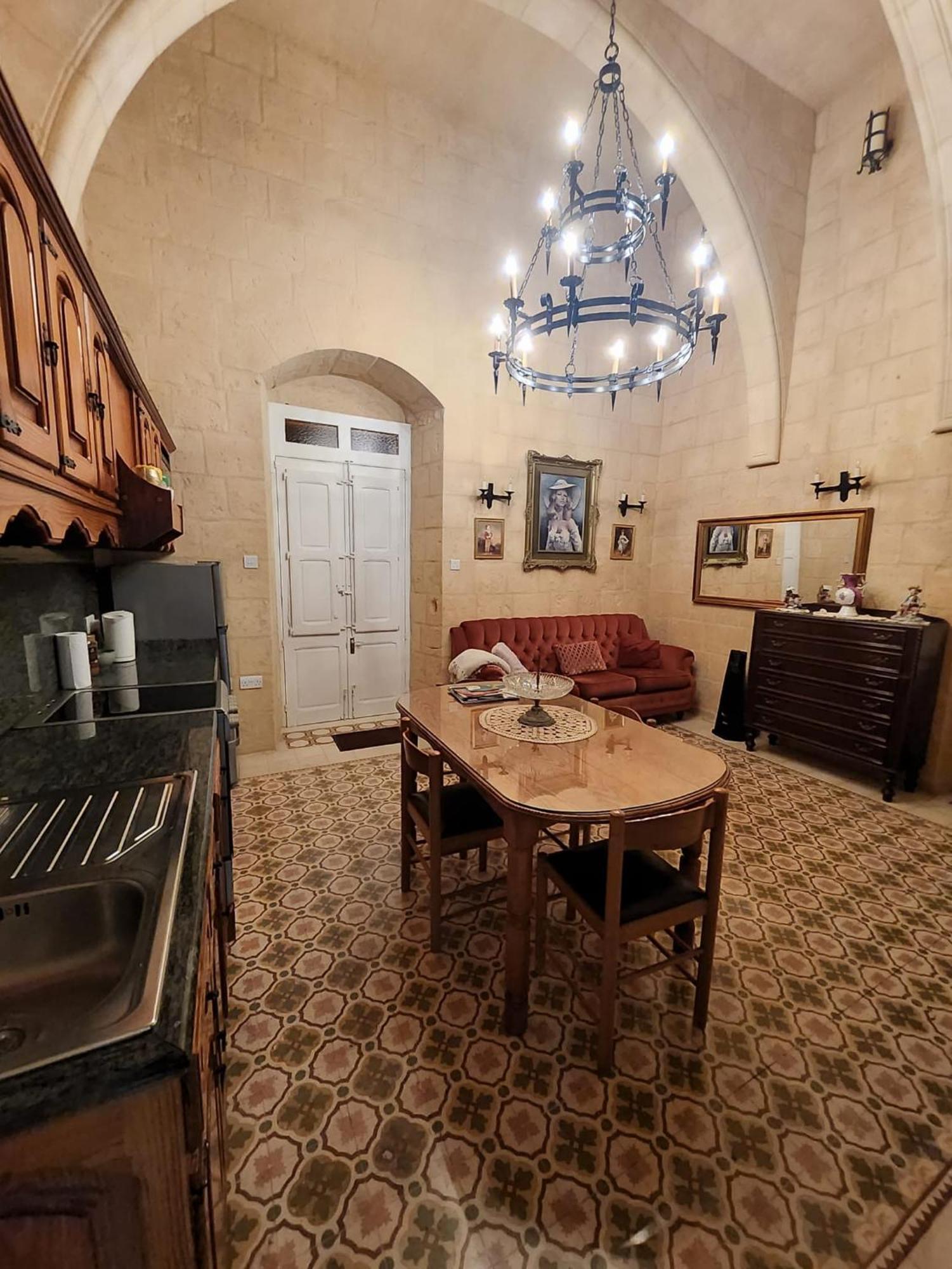 Cozy Corner House In Valletta - Authentic! 外观 照片